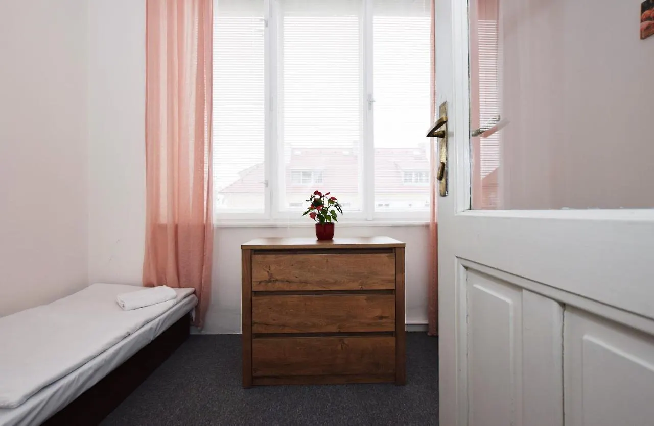 Flamingo Apartments Praha 0*,