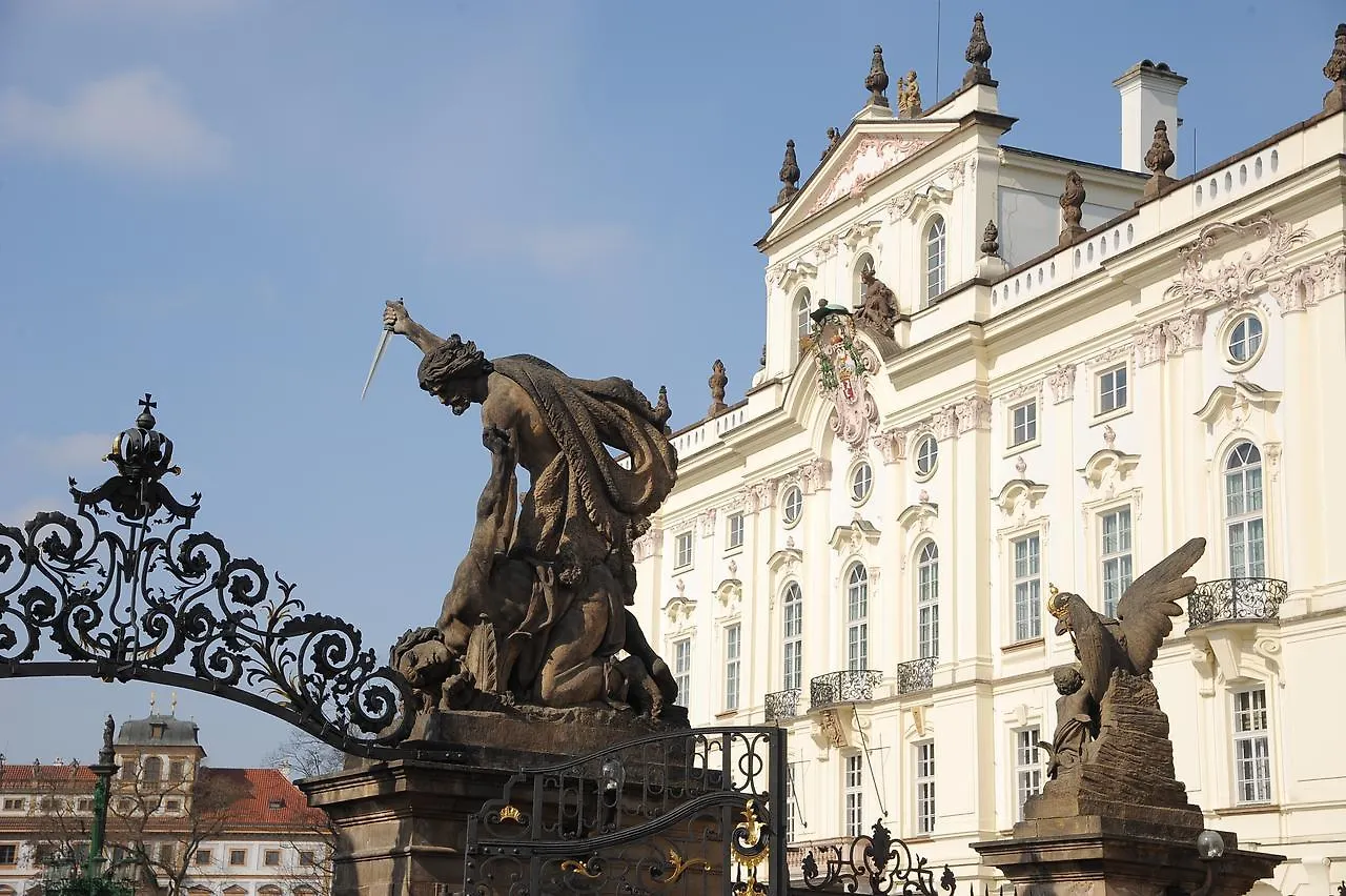 Flamingo Apartments Prague Guest house